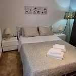Christi & Paris Nest Διαμέρισμα *