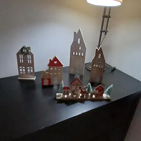 Christi & Paris Nest Volos