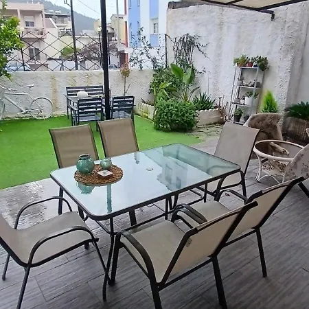 شقة Christi & Paris Nest فولوس